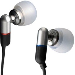 هدفون تو گوشی کریتیو MA930