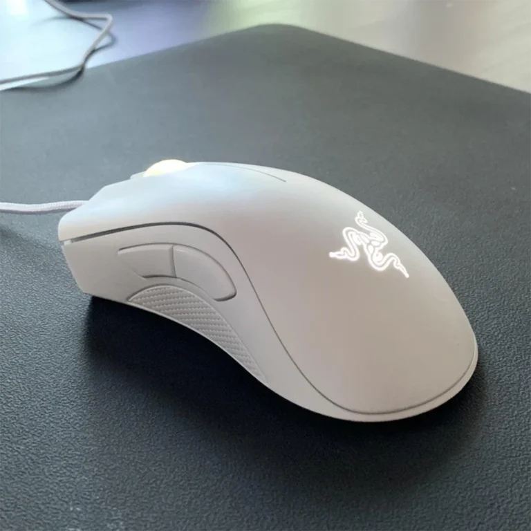 ماوس باسیم گیمینگ ریزر مدل DeathAdder Essential سفید از پشت